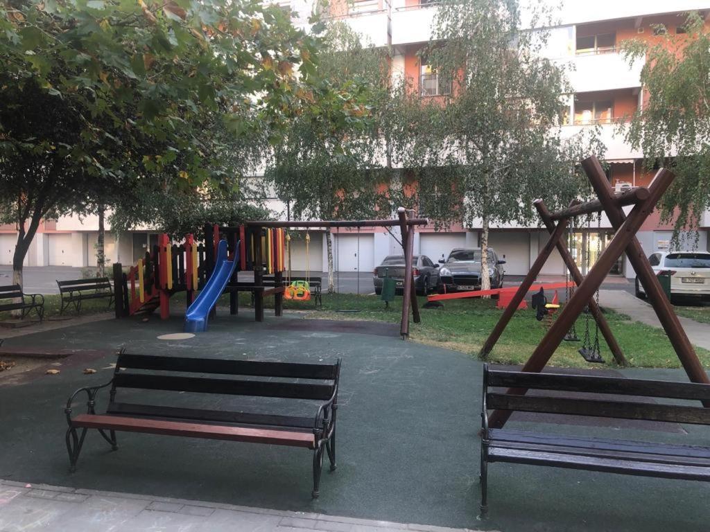 부쿠레슈티 Family Retreat Politehnica Park 아파트 외부 사진